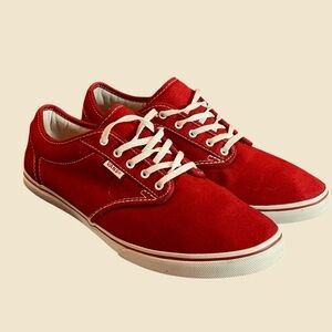 Vans Classic Low Top Sneakers
